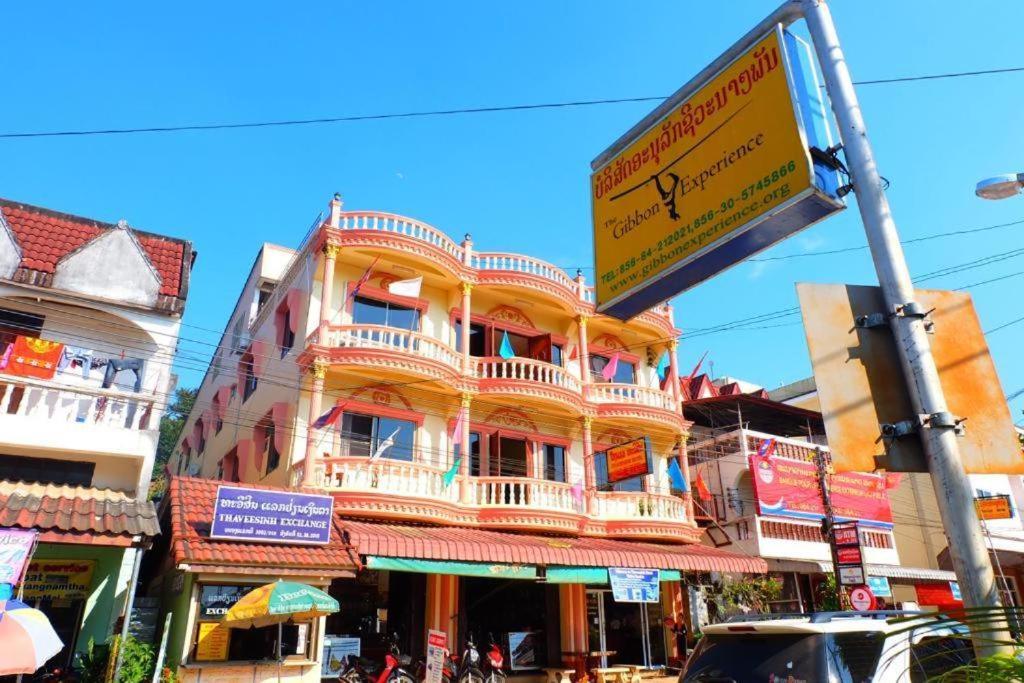 Thaveesinh Hotel Ban Houayxay Exterior foto