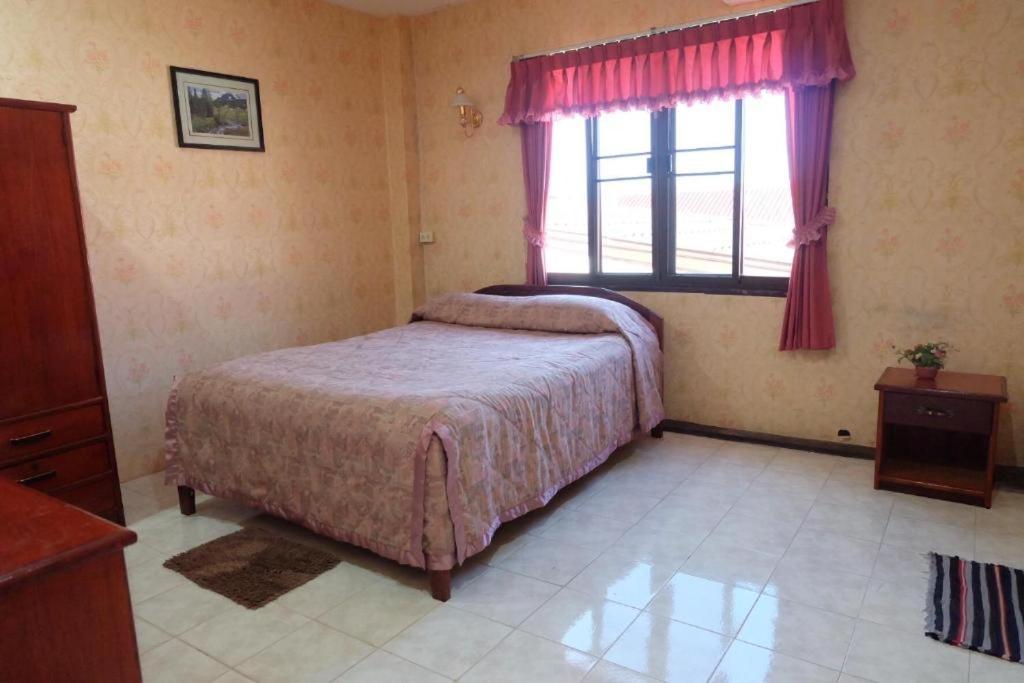 Thaveesinh Hotel Ban Houayxay Exterior foto