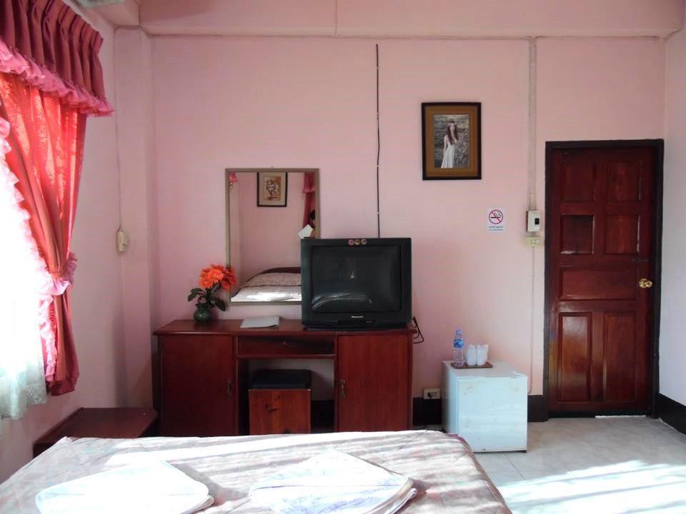 Thaveesinh Hotel Ban Houayxay Exterior foto